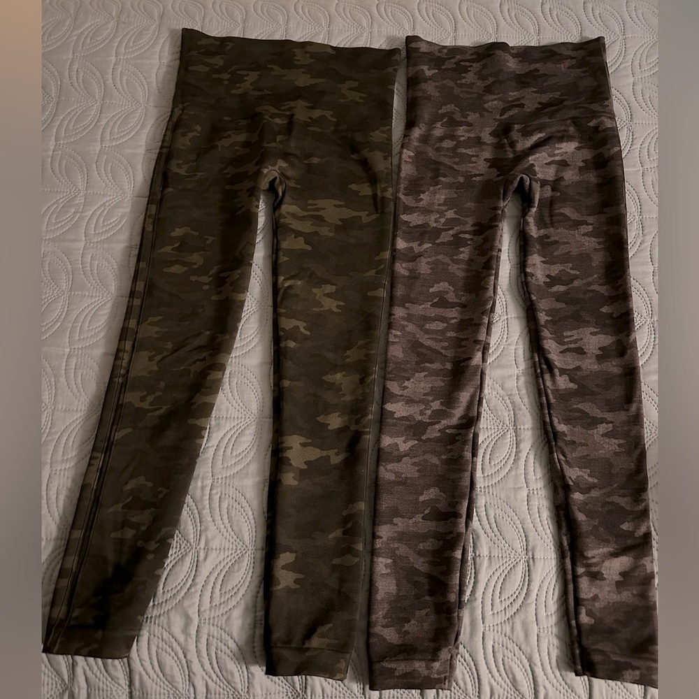Spanx leggings - set of two. Size medium.